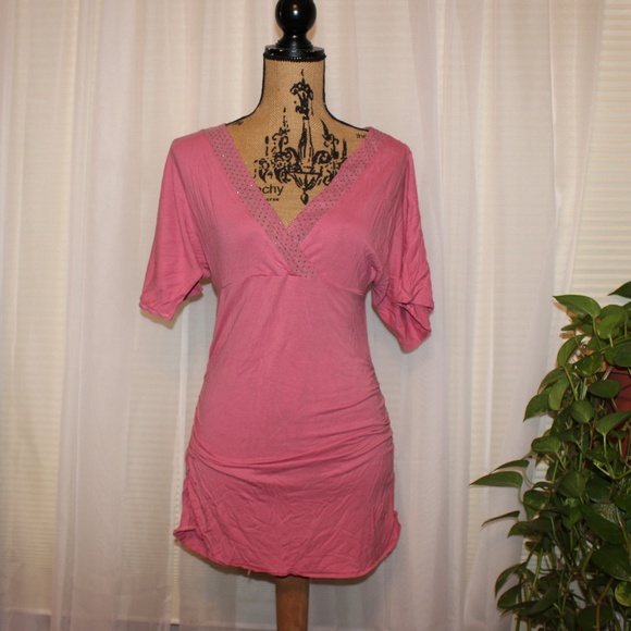 Express Tops - Long Express V-neck top